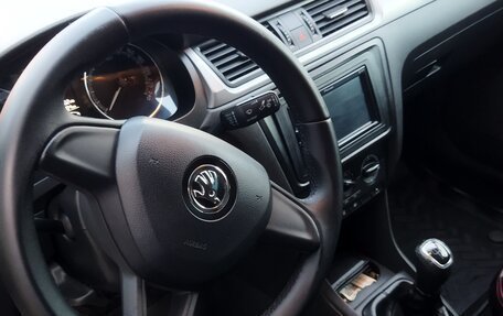 Skoda Rapid I, 2017 год, 1 350 000 рублей, 10 фотография