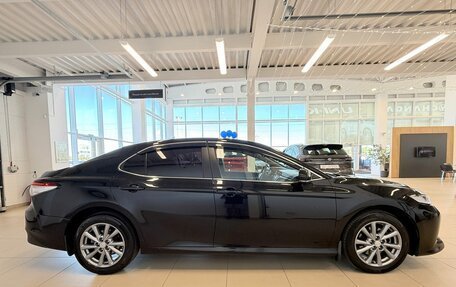 Toyota Camry, 2019 год, 2 349 900 рублей, 7 фотография