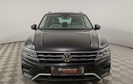 Volkswagen Tiguan II, 2019 год, 2 475 000 рублей, 2 фотография