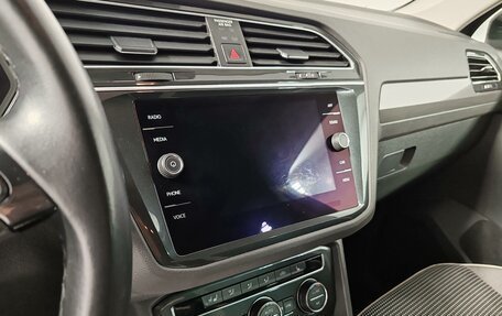 Volkswagen Tiguan II, 2019 год, 2 475 000 рублей, 15 фотография