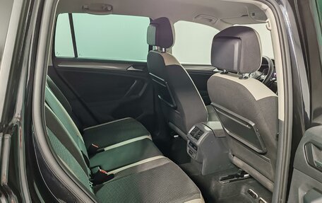 Volkswagen Tiguan II, 2019 год, 2 475 000 рублей, 21 фотография