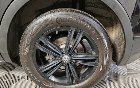 Volkswagen Tiguan II, 2019 год, 2 475 000 рублей, 18 фотография