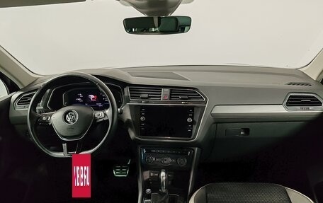 Volkswagen Tiguan II, 2019 год, 2 475 000 рублей, 14 фотография