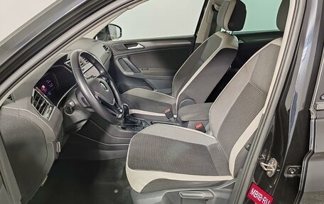 Volkswagen Tiguan II, 2019 год, 2 475 000 рублей, 16 фотография