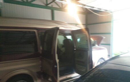 Chevrolet Express II, 2005 год, 2 400 000 рублей, 4 фотография