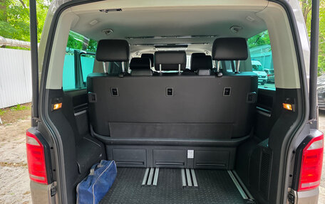 Volkswagen Multivan T6 рестайлинг, 2018 год, 4 500 000 рублей, 14 фотография