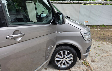 Volkswagen Multivan T6 рестайлинг, 2018 год, 4 500 000 рублей, 19 фотография