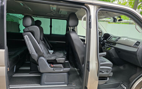 Volkswagen Multivan T6 рестайлинг, 2018 год, 4 500 000 рублей, 25 фотография