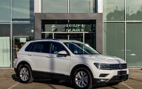 Volkswagen Tiguan II, 2018 год, 2 295 000 рублей, 3 фотография