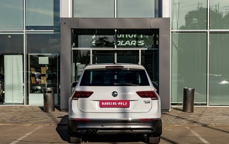 Volkswagen Tiguan II, 2018 год, 2 295 000 рублей, 5 фотография
