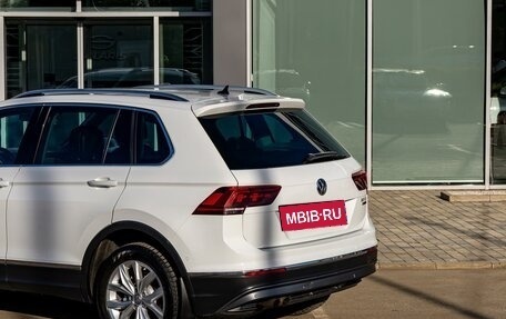 Volkswagen Tiguan II, 2018 год, 2 295 000 рублей, 10 фотография