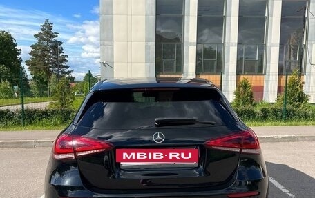Mercedes-Benz A-Класс, 2018 год, 1 950 000 рублей, 2 фотография