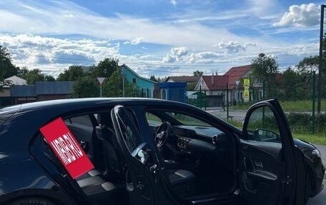 Mercedes-Benz A-Класс, 2018 год, 1 950 000 рублей, 5 фотография