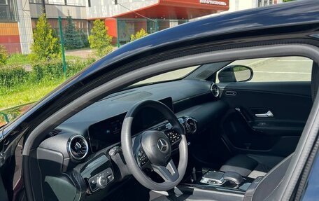 Mercedes-Benz A-Класс, 2018 год, 1 950 000 рублей, 17 фотография