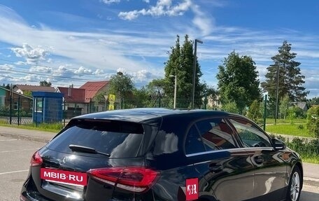 Mercedes-Benz A-Класс, 2018 год, 1 950 000 рублей, 9 фотография