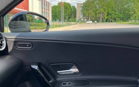 Mercedes-Benz A-Класс, 2018 год, 1 950 000 рублей, 22 фотография