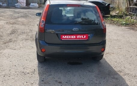 Ford Fiesta, 2007 год, 530 000 рублей, 2 фотография
