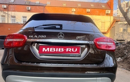 Mercedes-Benz GLA, 2014 год, 1 650 000 рублей, 14 фотография