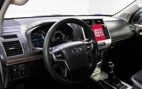 Toyota Land Cruiser Prado 150 рестайлинг 2, 2018 год, 5 990 000 рублей, 10 фотография