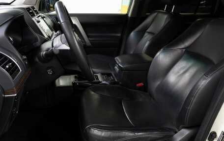 Toyota Land Cruiser Prado 150 рестайлинг 2, 2018 год, 5 990 000 рублей, 16 фотография