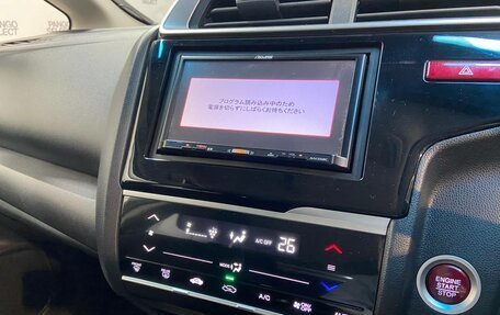 Honda Fit III, 2015 год, 825 000 рублей, 10 фотография
