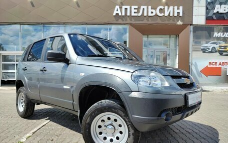 Chevrolet Niva I рестайлинг, 2012 год, 537 500 рублей, 1 фотография