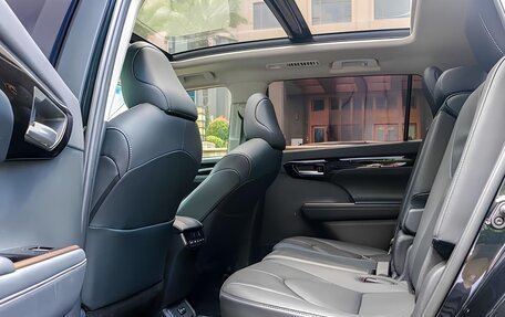 Toyota Highlander, 2026 год, 5 630 000 рублей, 8 фотография