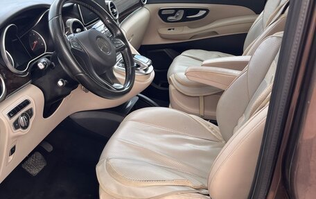 Mercedes-Benz V-Класс, 2015 год, 3 800 000 рублей, 4 фотография