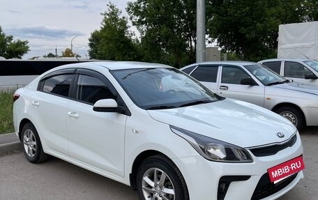 KIA Rio IV, 2018 год, 1 200 000 рублей, 3 фотография