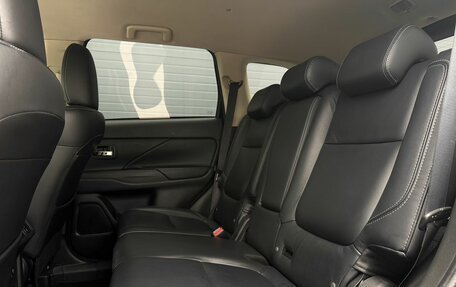 Mitsubishi Outlander III рестайлинг 3, 2019 год, 2 129 000 рублей, 21 фотография