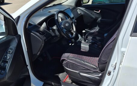 Hyundai ix35 I рестайлинг, 2010 год, 950 000 рублей, 7 фотография