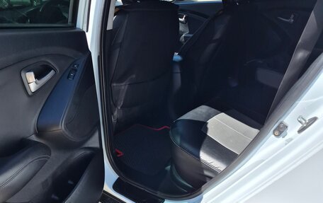 Hyundai ix35 I рестайлинг, 2010 год, 950 000 рублей, 8 фотография
