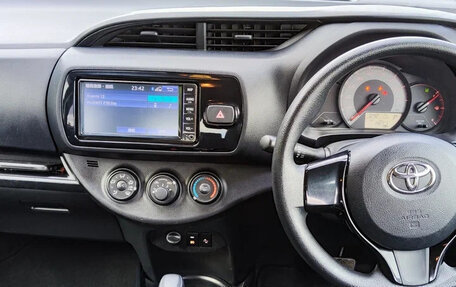 Toyota Vitz, 2019 год, 760 000 рублей, 5 фотография