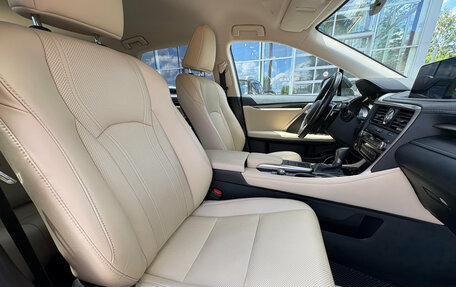 Lexus RX IV рестайлинг, 2022 год, 5 800 000 рублей, 15 фотография