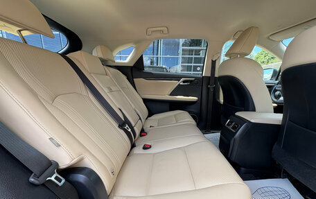 Lexus RX IV рестайлинг, 2022 год, 5 800 000 рублей, 17 фотография