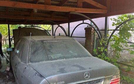 Mercedes-Benz E-Класс, 1994 год, 750 000 рублей, 5 фотография