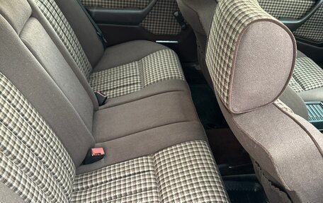 Mercedes-Benz E-Класс, 1994 год, 750 000 рублей, 20 фотография