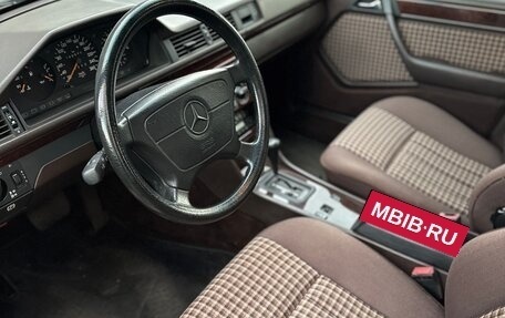 Mercedes-Benz E-Класс, 1994 год, 750 000 рублей, 9 фотография