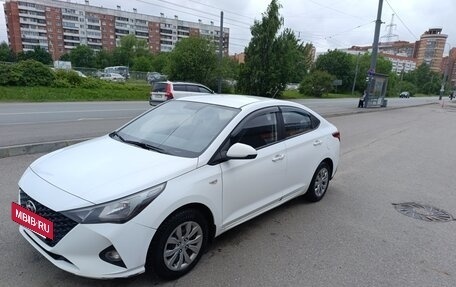 Hyundai Solaris II рестайлинг, 2020 год, 1 200 000 рублей, 4 фотография