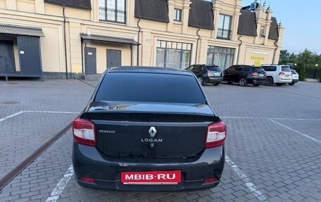 Renault Logan II, 2017 год, 940 000 рублей, 3 фотография