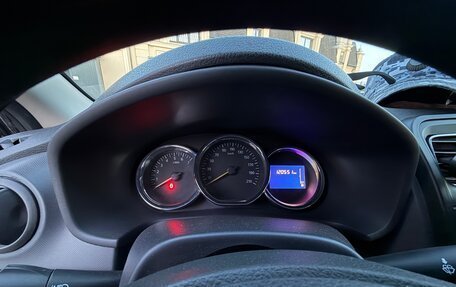Renault Logan II, 2017 год, 940 000 рублей, 11 фотография