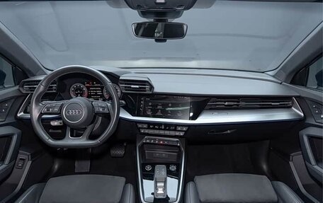 Audi A3, 2022 год, 2 320 000 рублей, 10 фотография