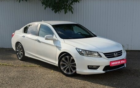 Honda Accord IX рестайлинг, 2013 год, 1 280 000 рублей, 7 фотография