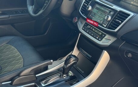 Honda Accord IX рестайлинг, 2013 год, 1 280 000 рублей, 15 фотография