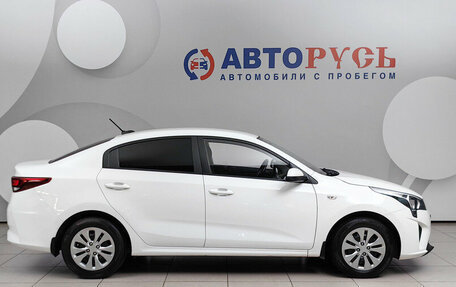 KIA Rio IV, 2021 год, 1 579 000 рублей, 5 фотография