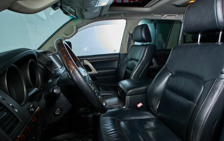 Toyota Land Cruiser 200, 2011 год, 3 249 000 рублей, 9 фотография