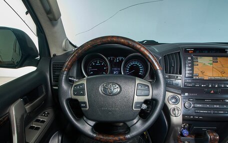 Toyota Land Cruiser 200, 2011 год, 3 249 000 рублей, 11 фотография