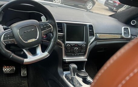 Jeep Grand Cherokee, 2016 год, 4 200 000 рублей, 6 фотография