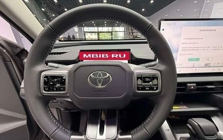 Toyota RAV4, 2026 год, 3 636 000 рублей, 15 фотография