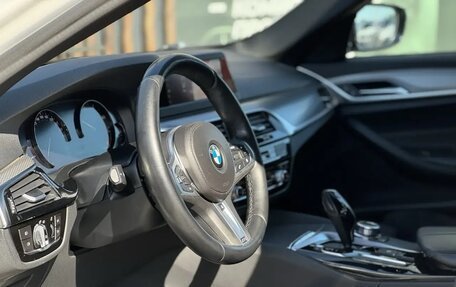 BMW 5 серия, 2019 год, 2 999 000 рублей, 12 фотография